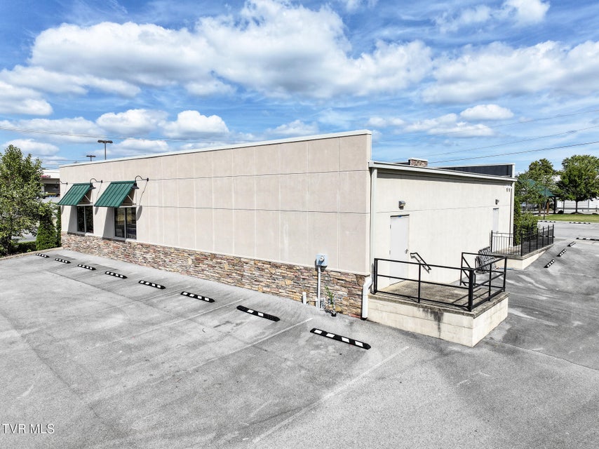 Photo #5: 914 Snapps Ferry Road