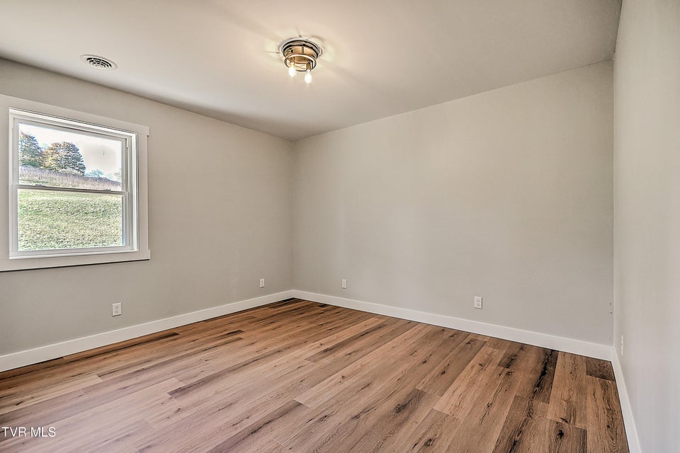 Photo #28: 15216 Bordwine Road