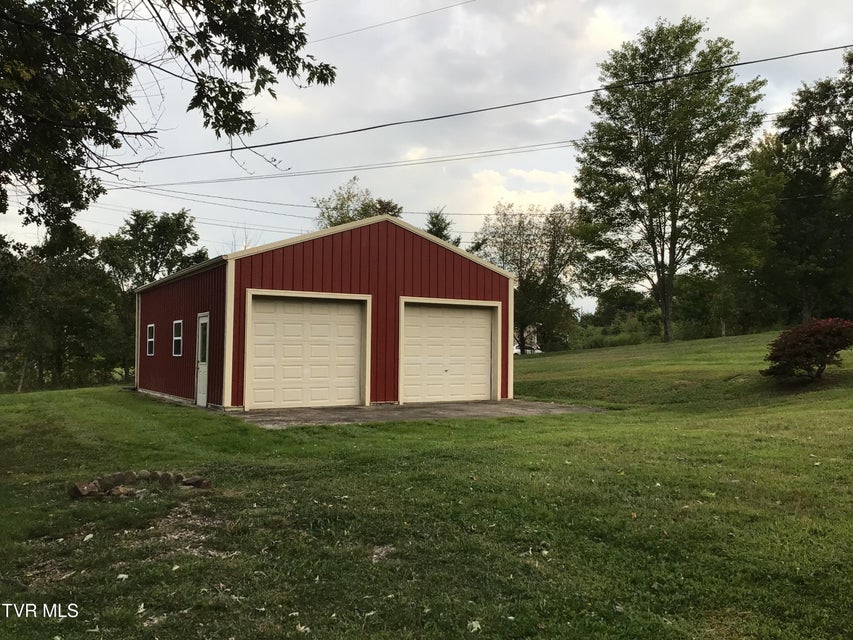 Photo #33: 60 Dyer Road