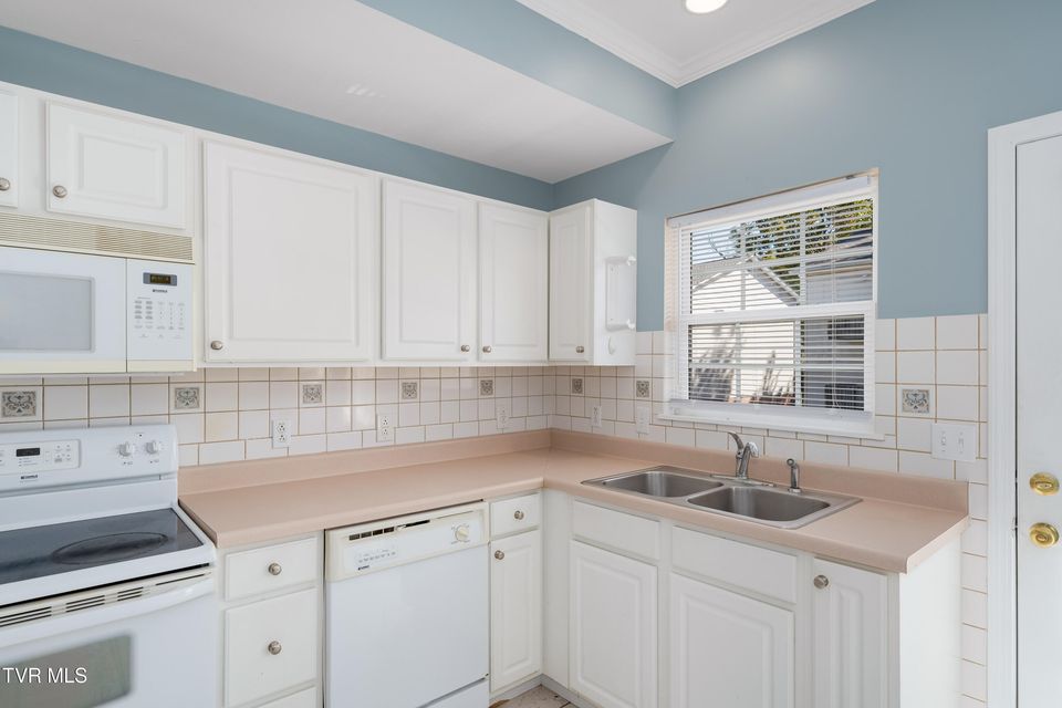 Photo #13: 2305 Greenwood Drive