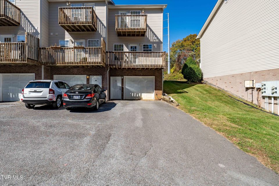 Photo #33: 2305 Greenwood Drive