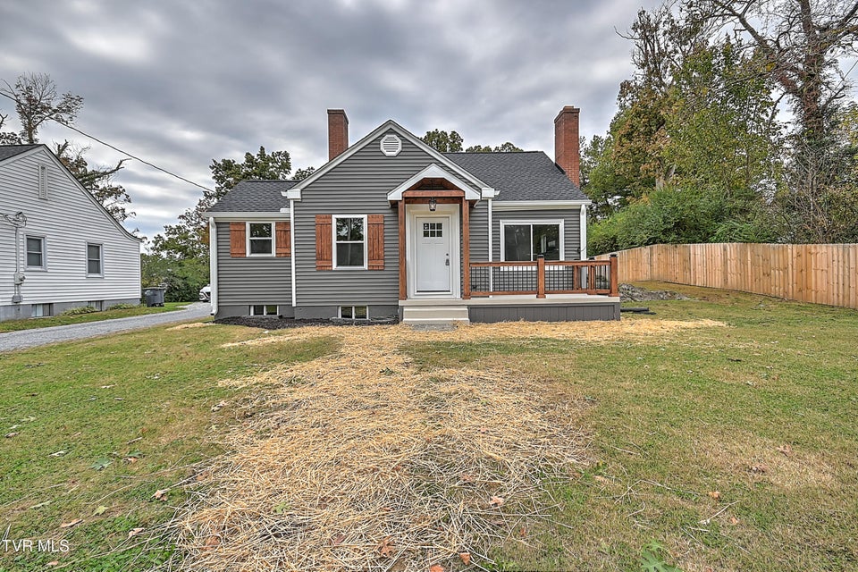 Photo #3: 3236 Ashley Street