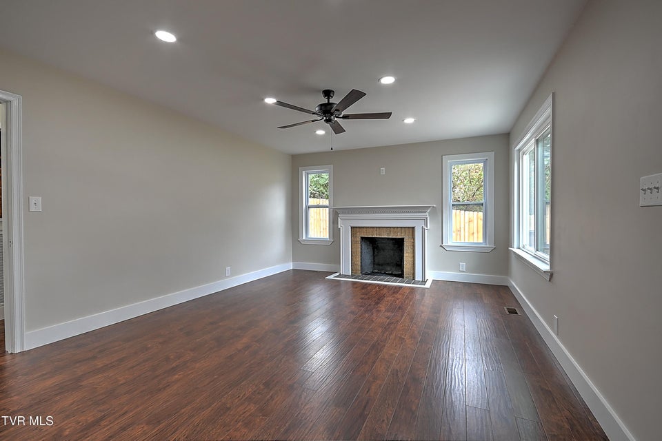 Photo #13: 3236 Ashley Street