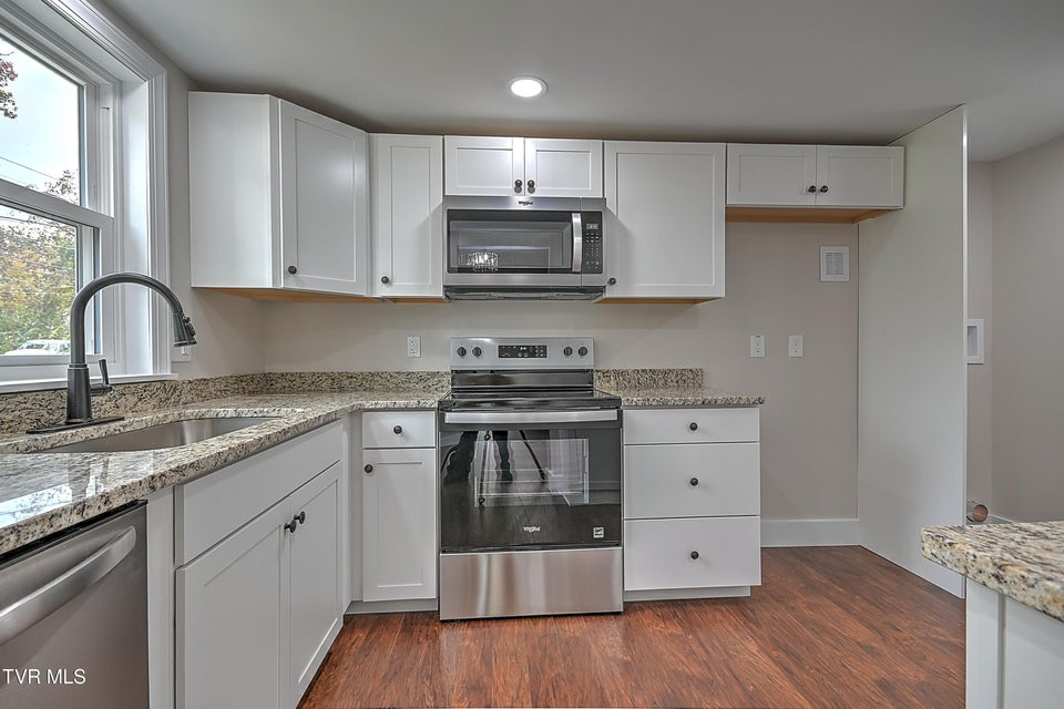 Photo #29: 3236 Ashley Street