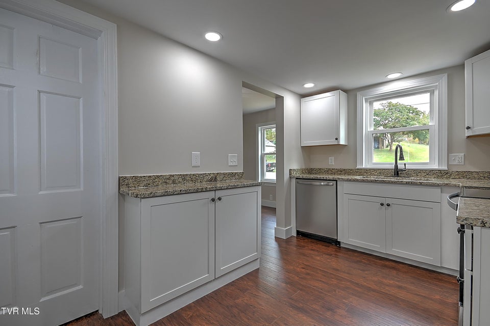 Photo #33: 3236 Ashley Street