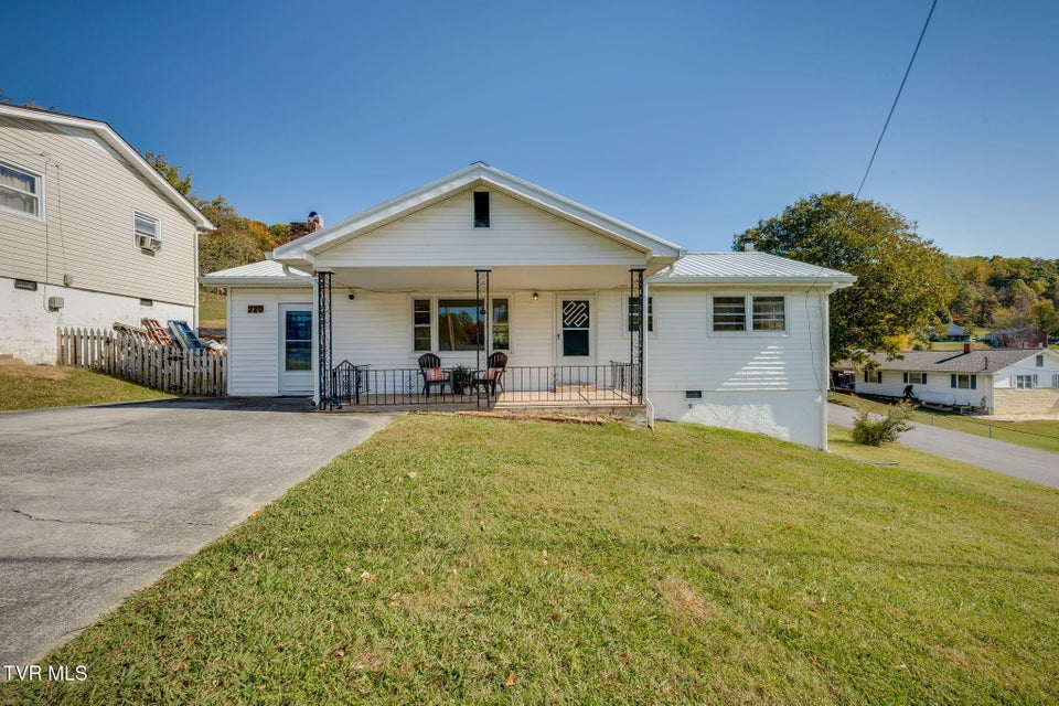 Photo #5: 320 Independence Drive