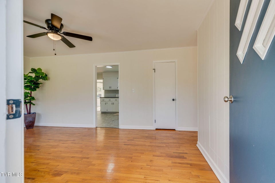 Photo #8: 320 Independence Drive