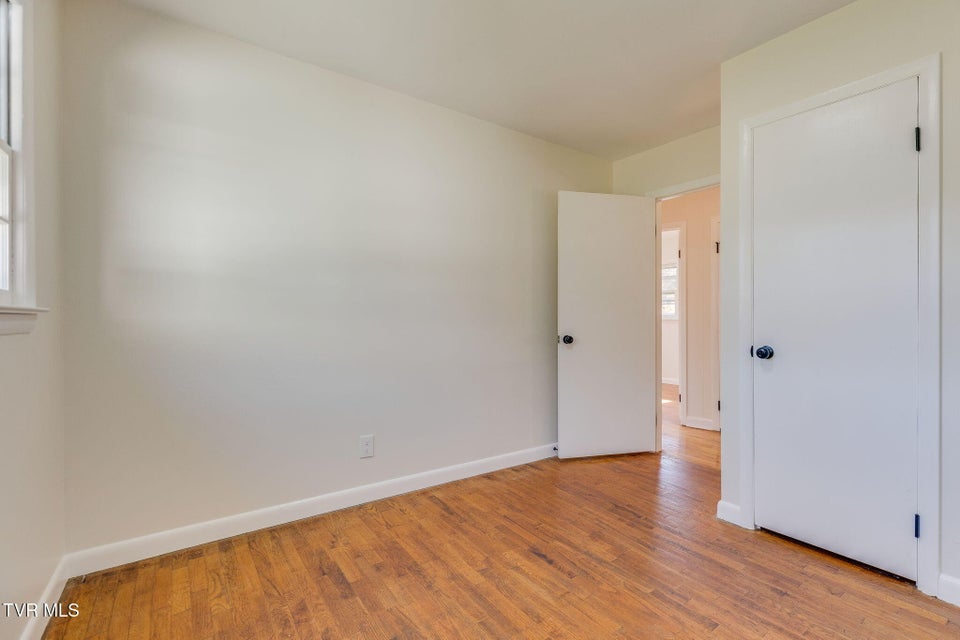 Photo #18: 320 Independence Drive