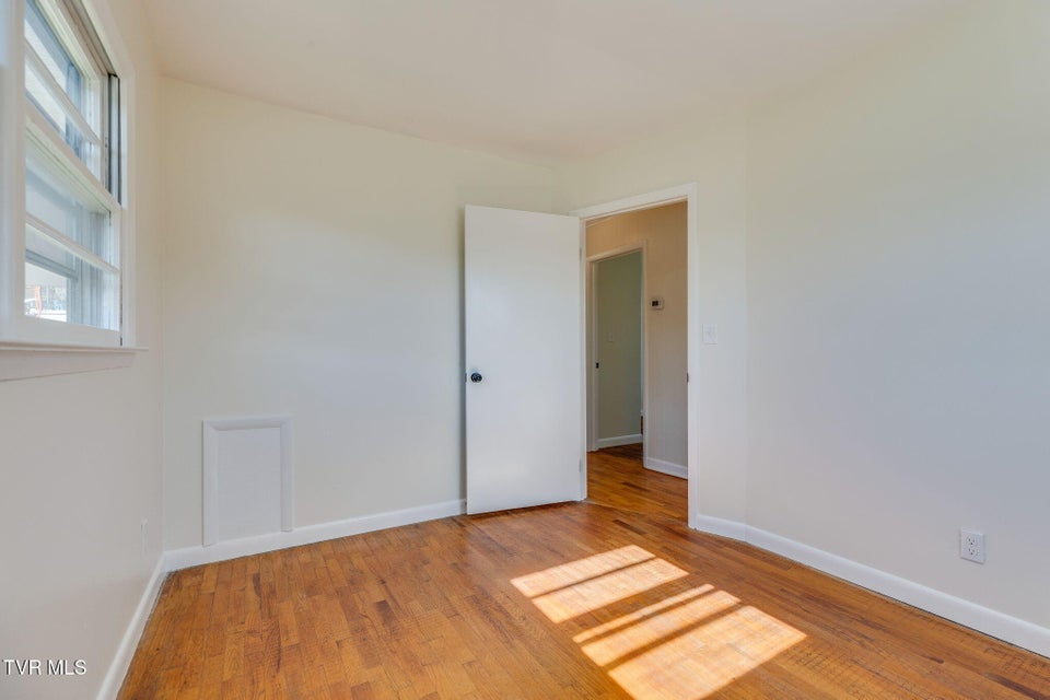 Photo #22: 320 Independence Drive