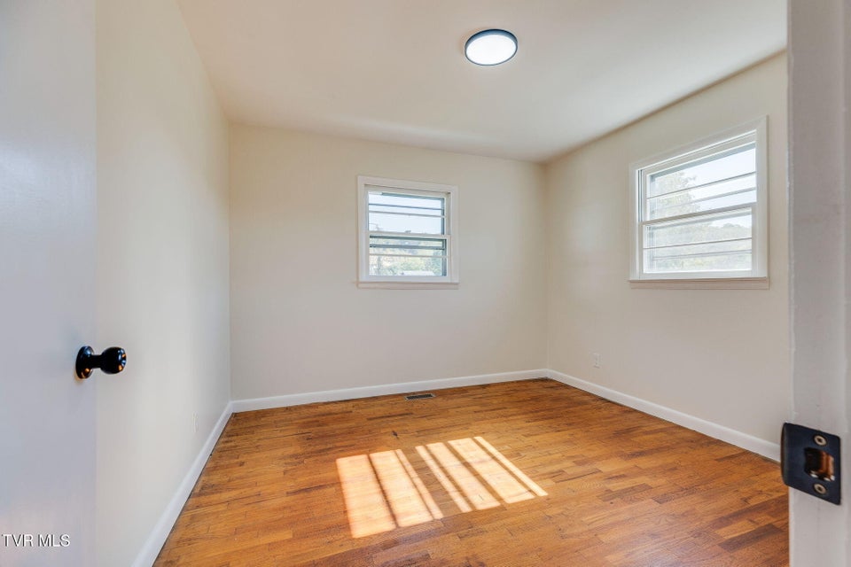 Photo #23: 320 Independence Drive