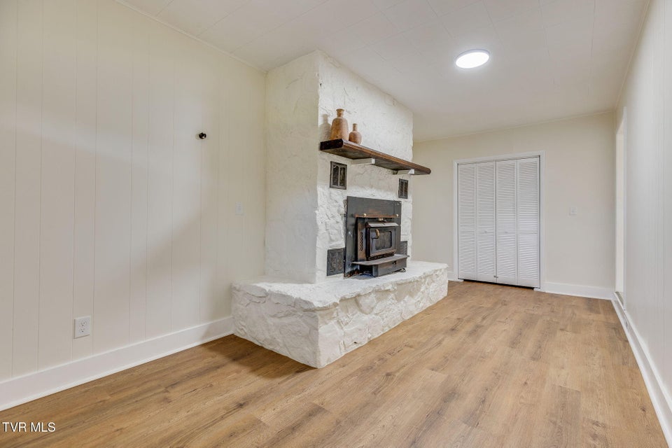 Photo #26: 320 Independence Drive