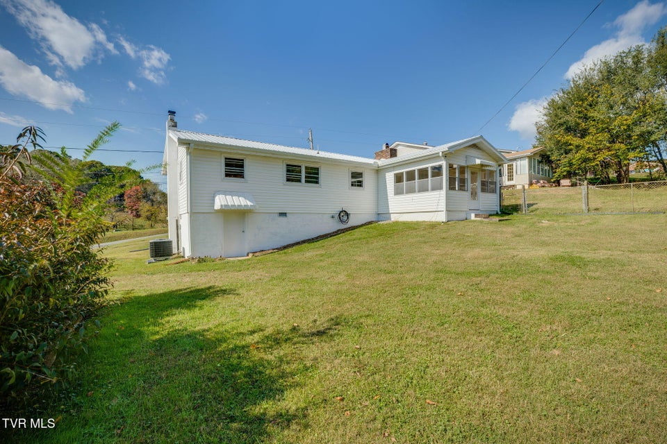 Photo #31: 320 Independence Drive