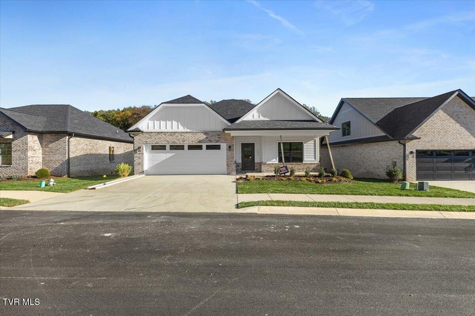 Photo #35: 111 Station Way