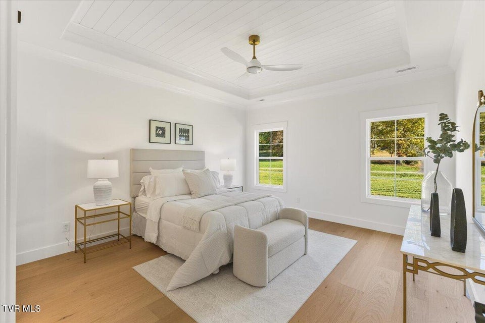 Photo #19: 111 Station Way