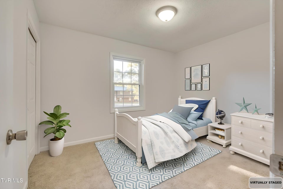 Photo #27: 506 Edgewood Drive