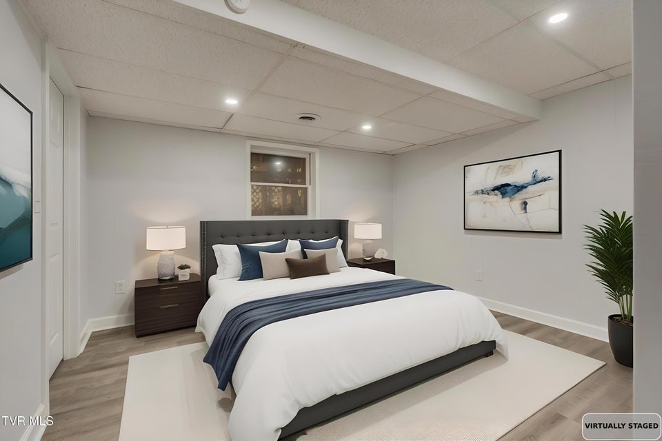 Photo #38: 506 Edgewood Drive