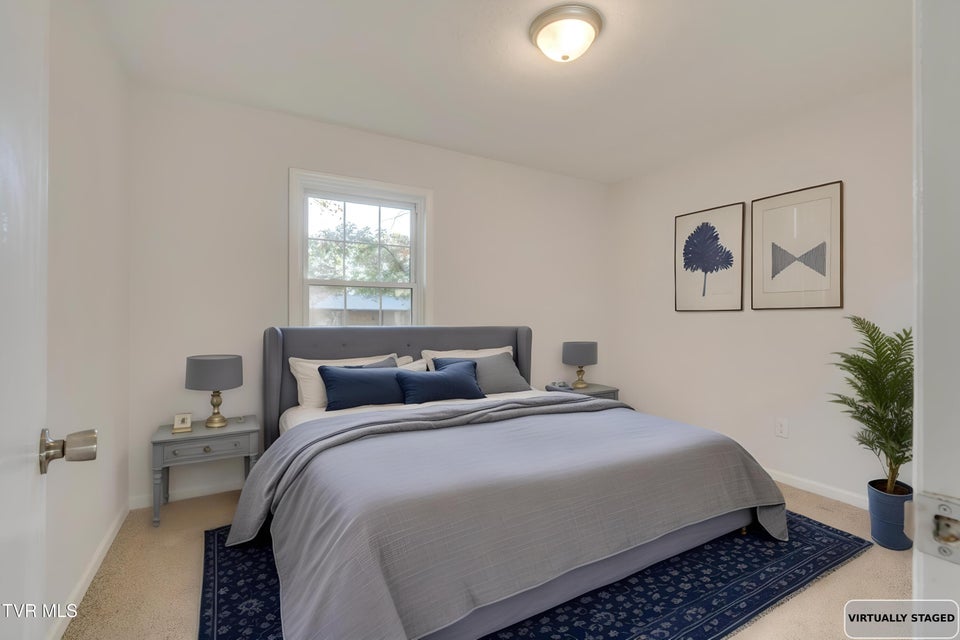 Photo #22: 506 Edgewood Drive