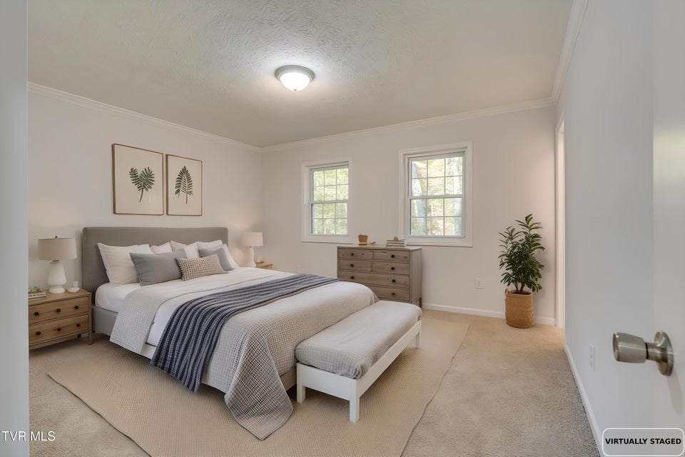 Photo #15: 506 Edgewood Drive