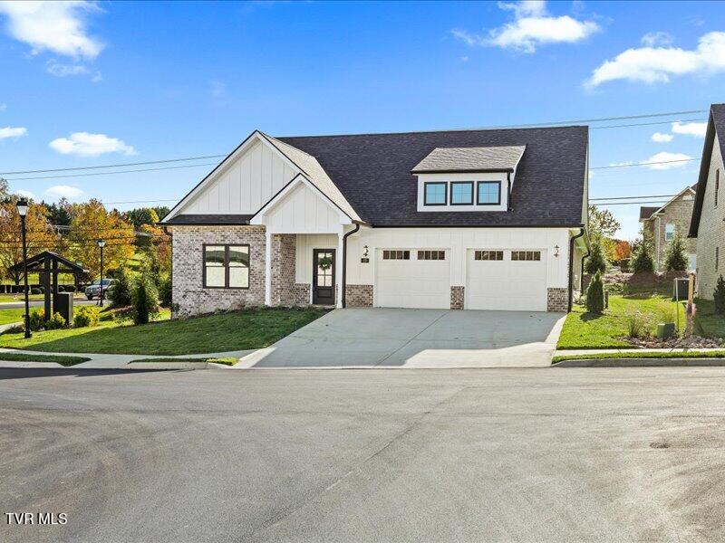 Photo #45: 19 Station Way