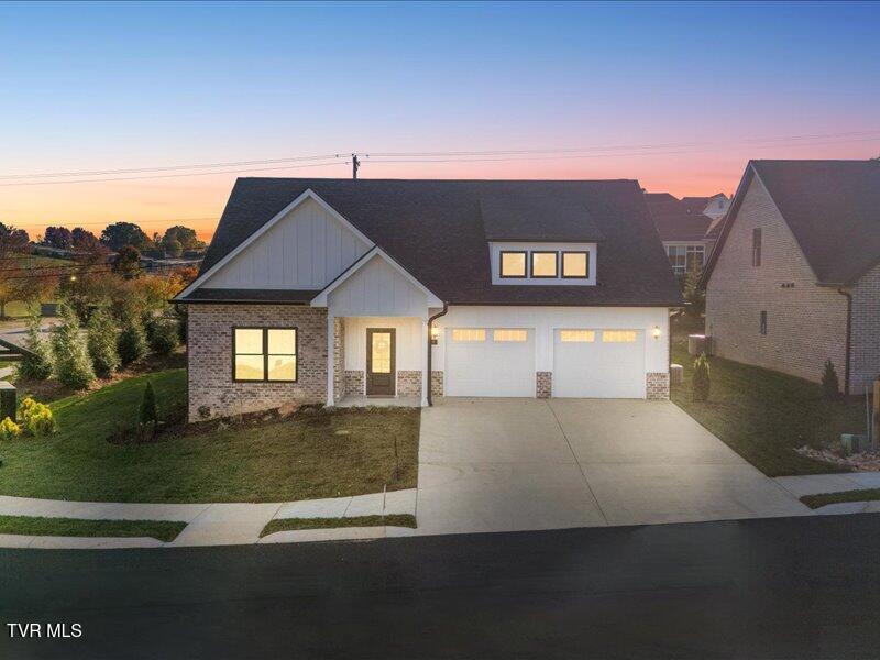 Photo #46: 19 Station Way