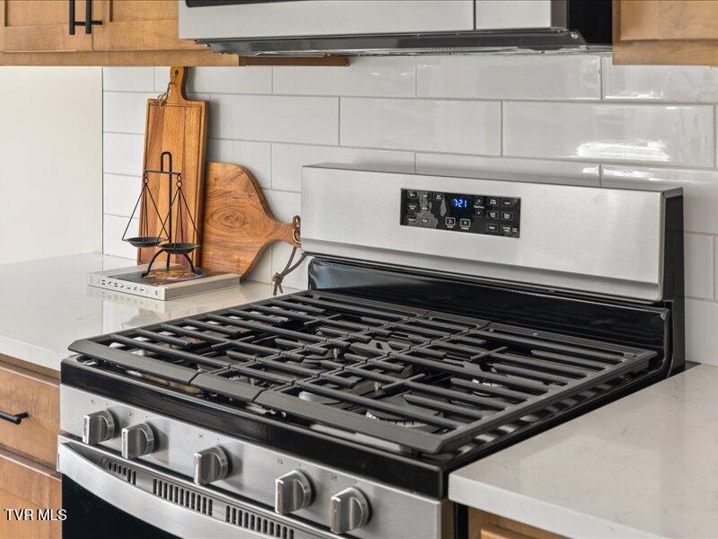 Photo #18: 19 Station Way