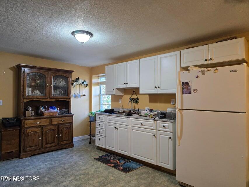 Photo #26: 156 El Sara Drive