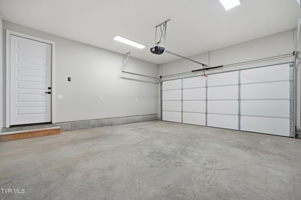 Photo #37: 1809 Top Sail Court