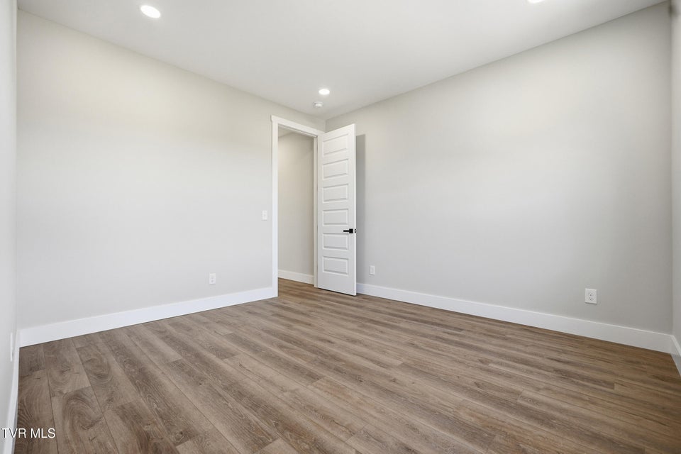 Photo #34: 1809 Top Sail Court