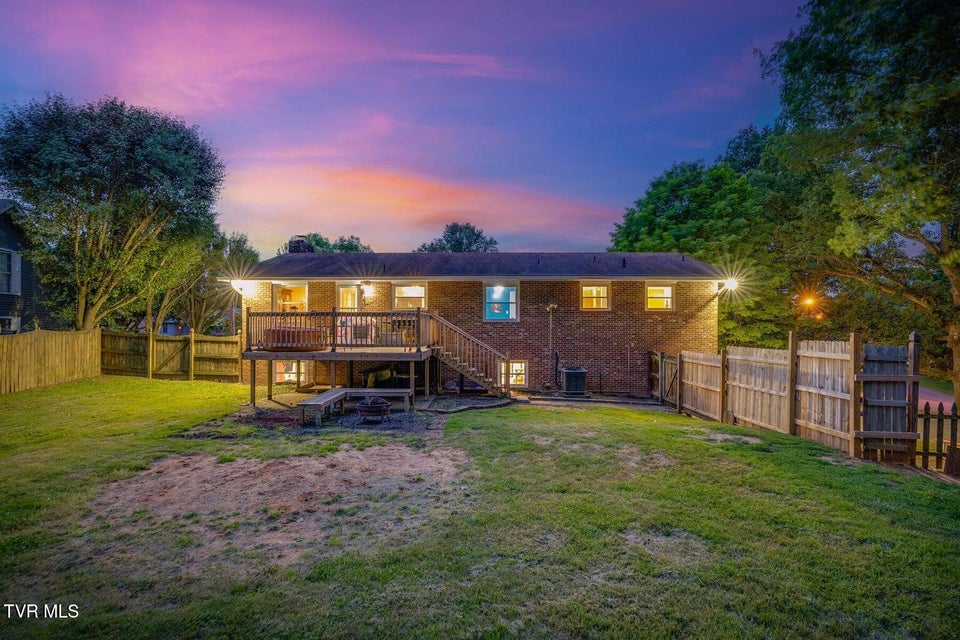 Photo #3: 417 Oakmont Drive