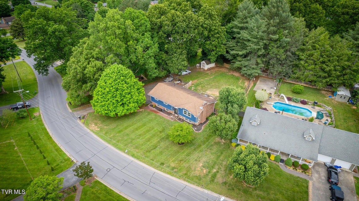 Photo #54: 417 Oakmont Drive