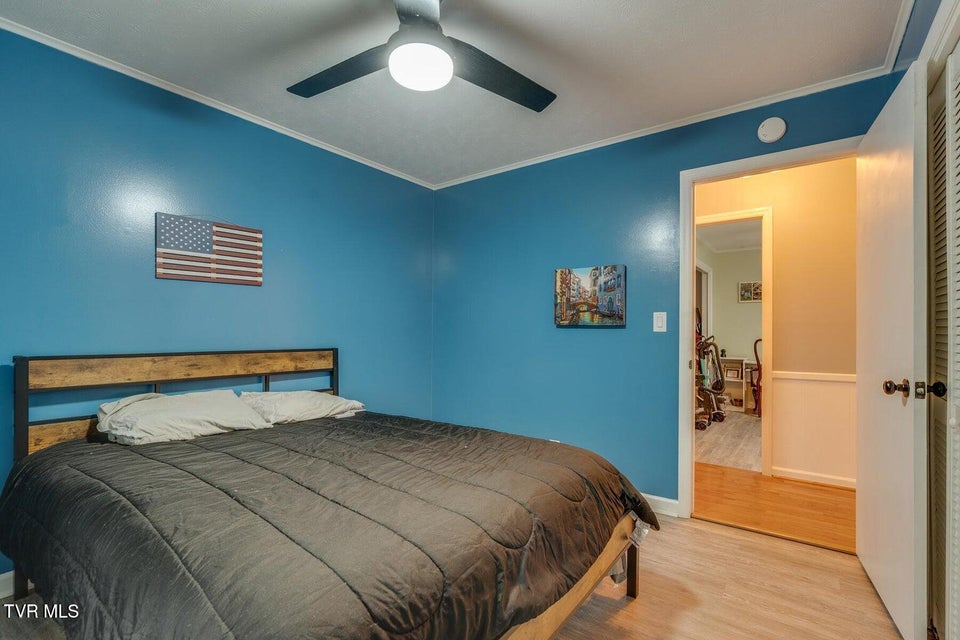 Photo #25: 417 Oakmont Drive