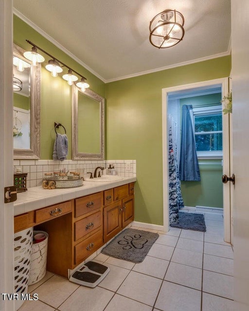 Photo #27: 417 Oakmont Drive