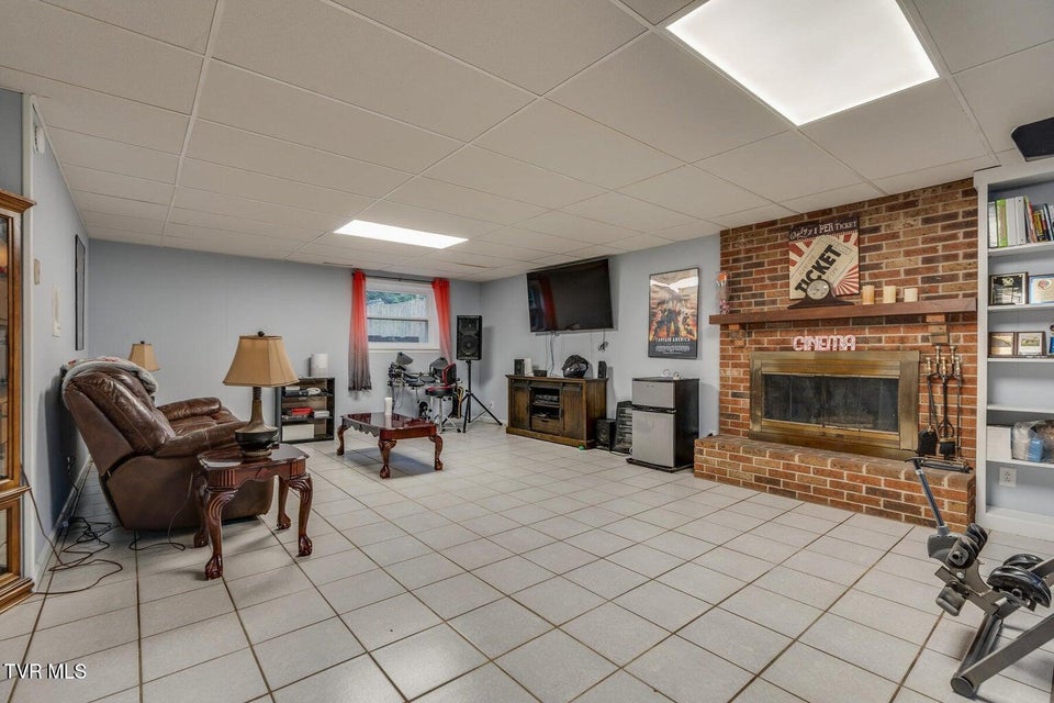 Photo #37: 417 Oakmont Drive