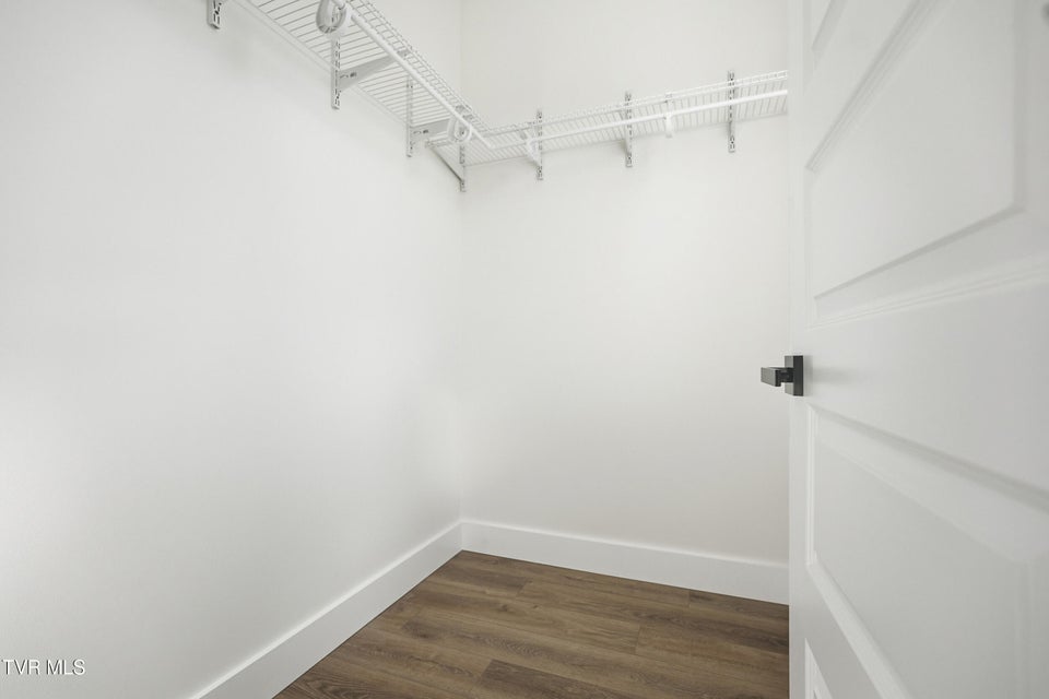 Photo #35: 1846 Top Sail Court