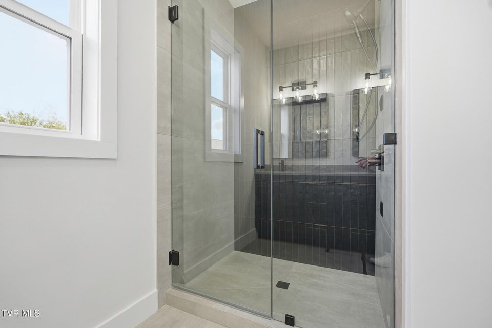 Photo #29: 1846 Top Sail Court