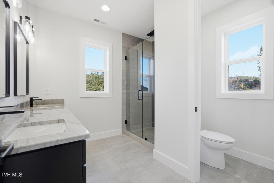 Photo #28: 1846 Top Sail Court