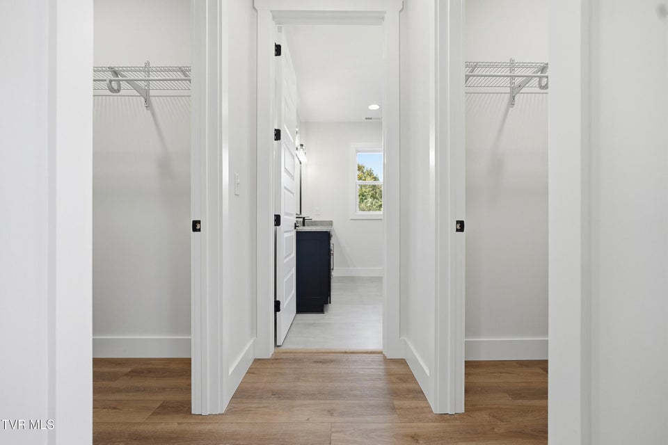 Photo #25: 1846 Top Sail Court