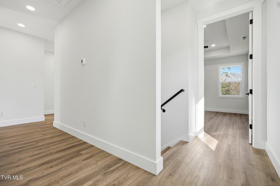 Photo #20: 1846 Top Sail Court