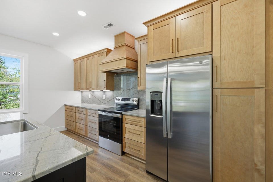 Photo #12: 1846 Top Sail Court