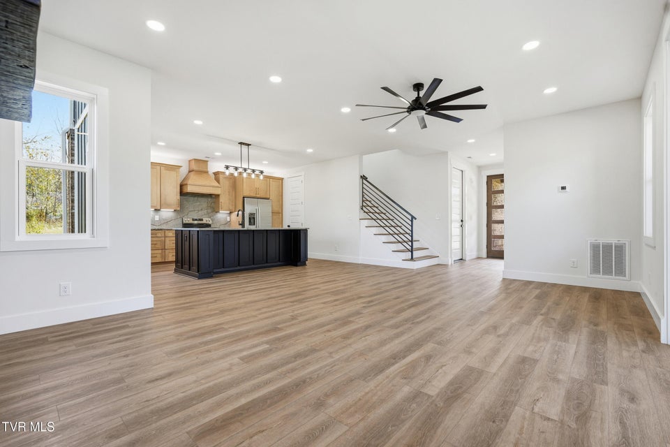 Photo #10: 1846 Top Sail Court