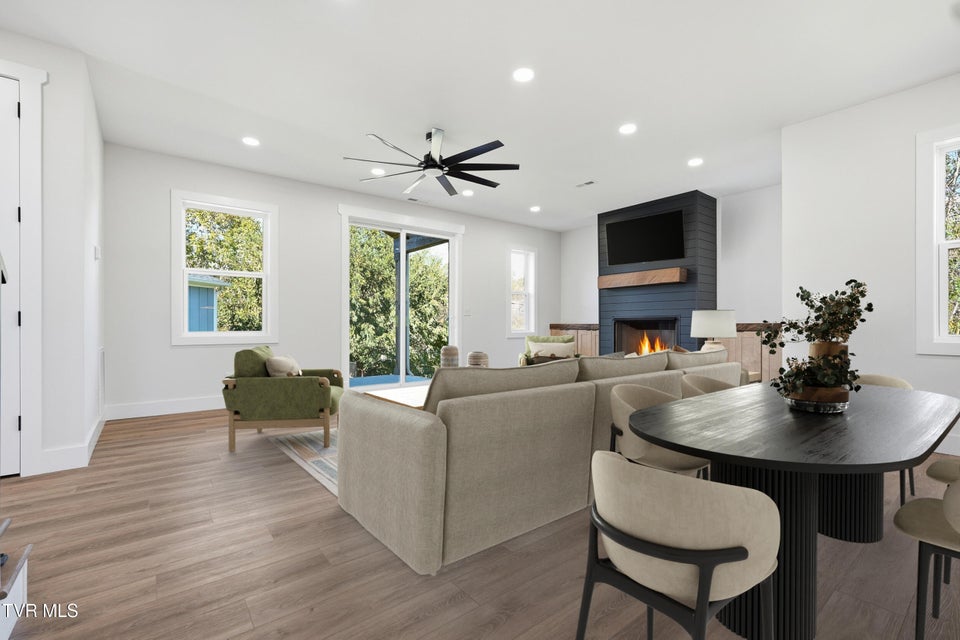 Photo #15: 1846 Top Sail Court