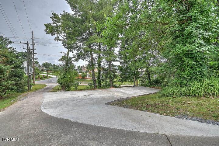 Photo #50: 1000 Rotherwood Drive