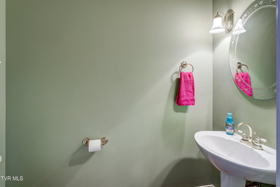 Photo #23: 2824 Berkshire Lane