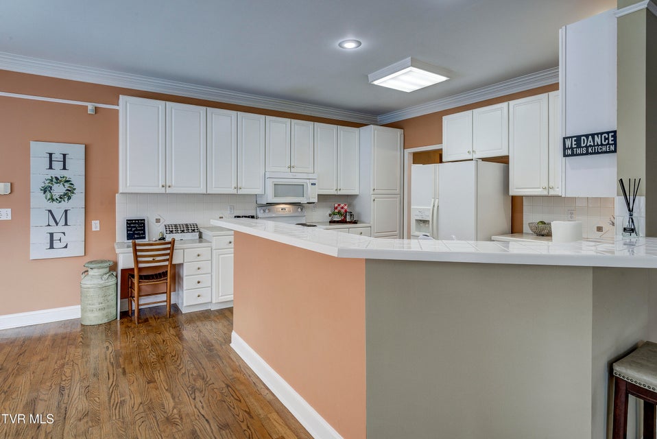 Photo #13: 2824 Berkshire Lane