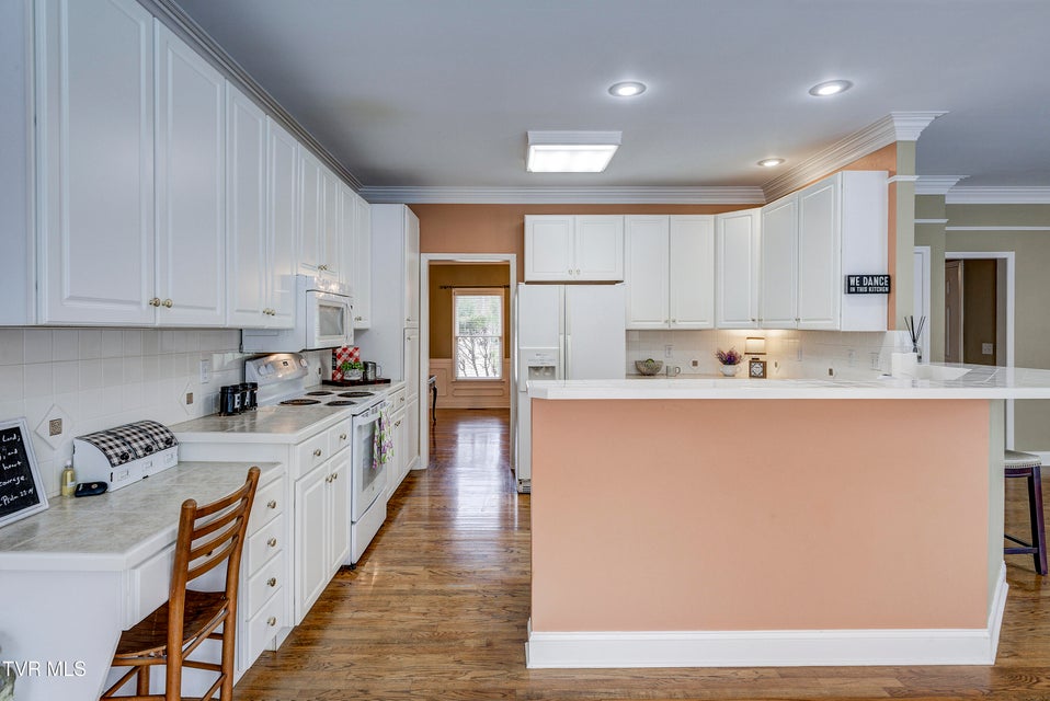 Photo #15: 2824 Berkshire Lane