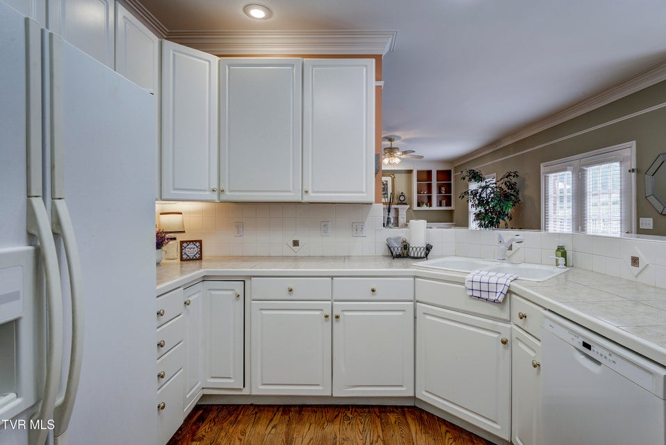 Photo #17: 2824 Berkshire Lane