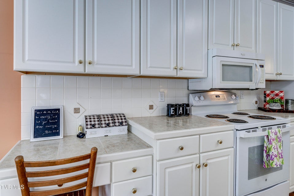 Photo #22: 2824 Berkshire Lane