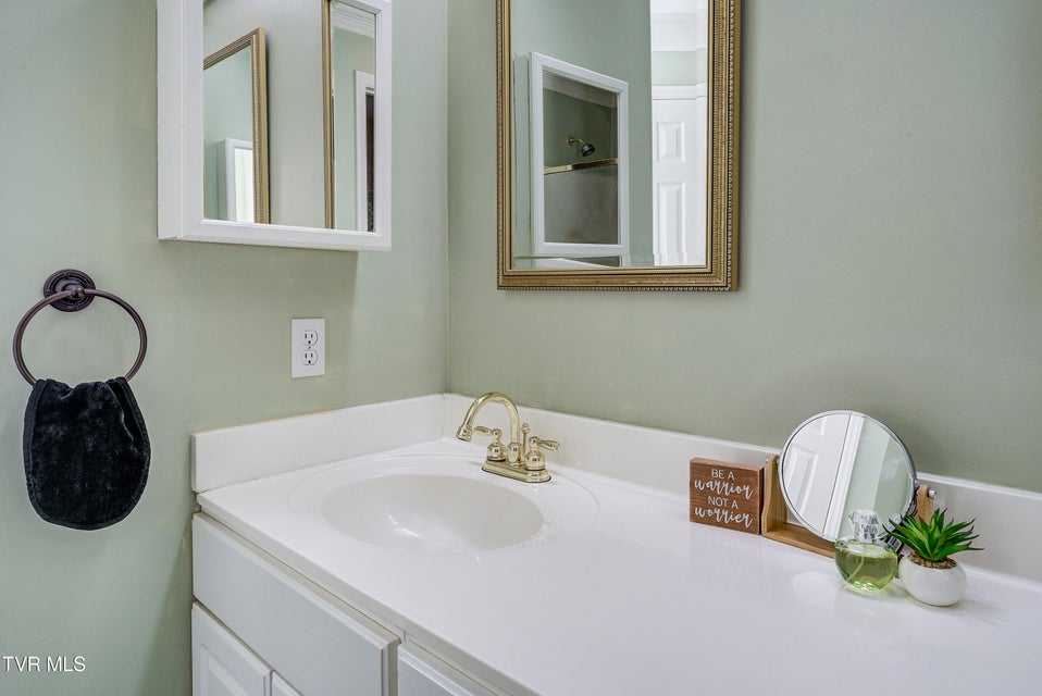 Photo #40: 2824 Berkshire Lane