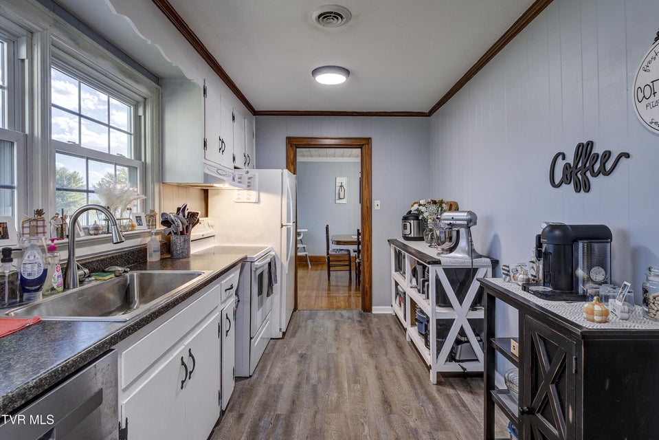 Photo #18: 1617 Tremont Avenue