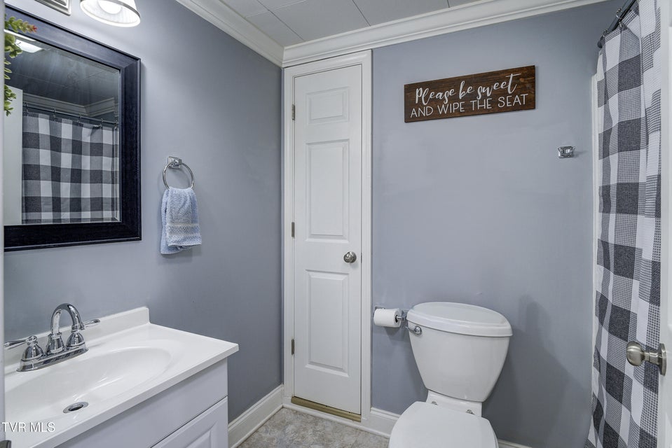 Photo #22: 1617 Tremont Avenue